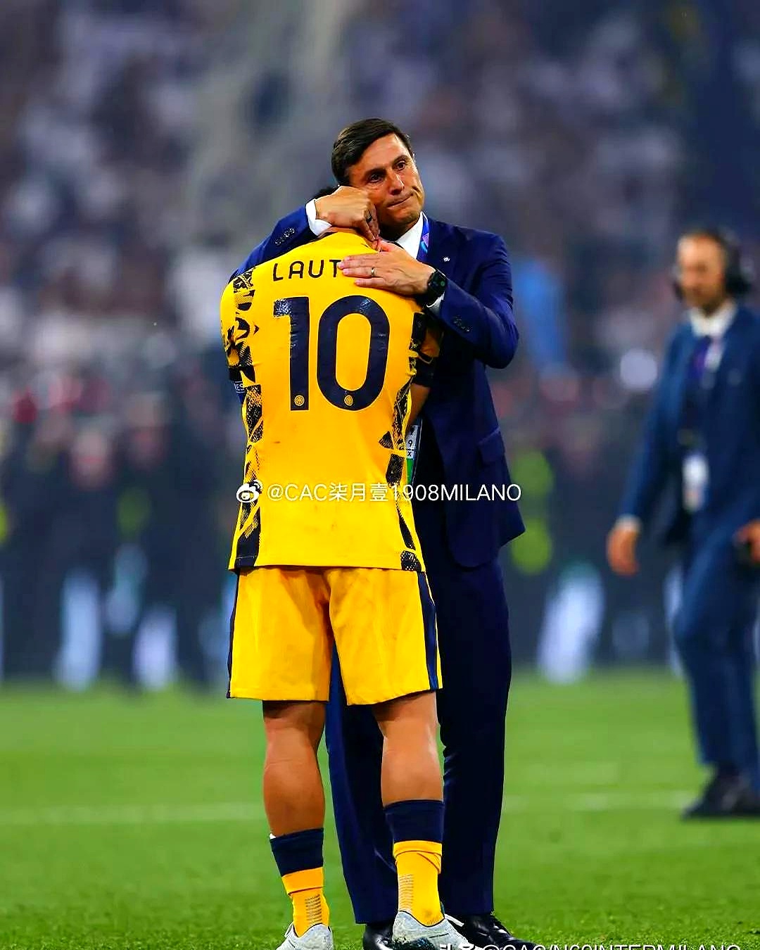 爱游戏赛前体能课后；波尔图官宣签约备战意大利杯；媒体盛赞；身体对抗强度拉满的简单介绍