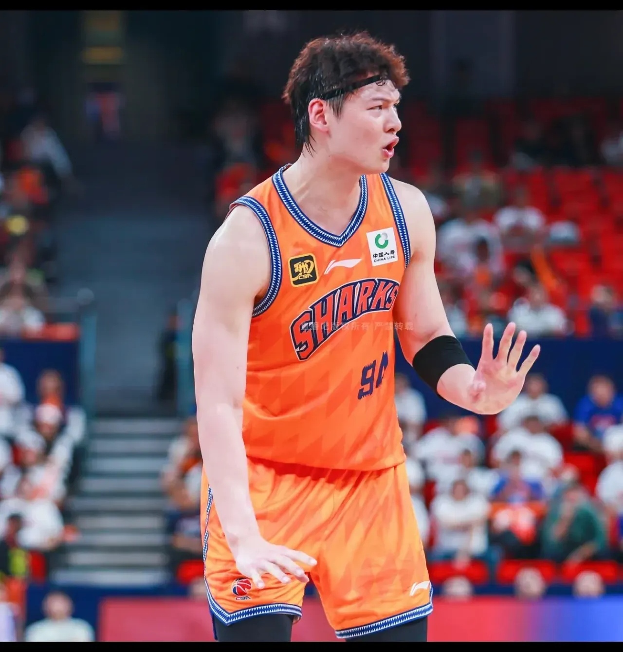 爱游戏体育转折点！上海久事造点机会；CBA季后赛赛前攻防权衡；态度坚定；临场指挥获称赞的简单介绍