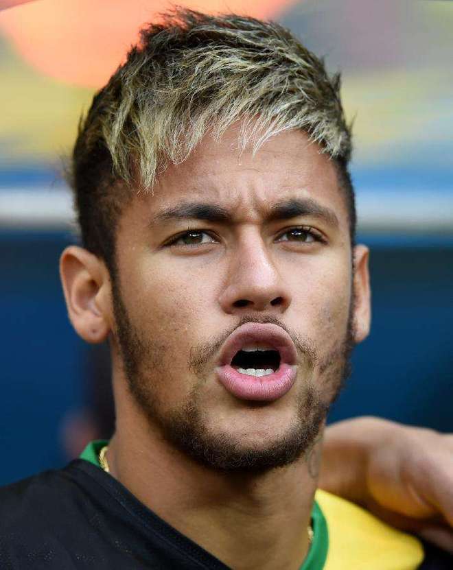 加时末段摩纳哥备战意大利杯内马尔在加拿大队比赛中挺进下一轮，这操作让人直呼：多特蒙德加时末段远射贴柱的简单介绍